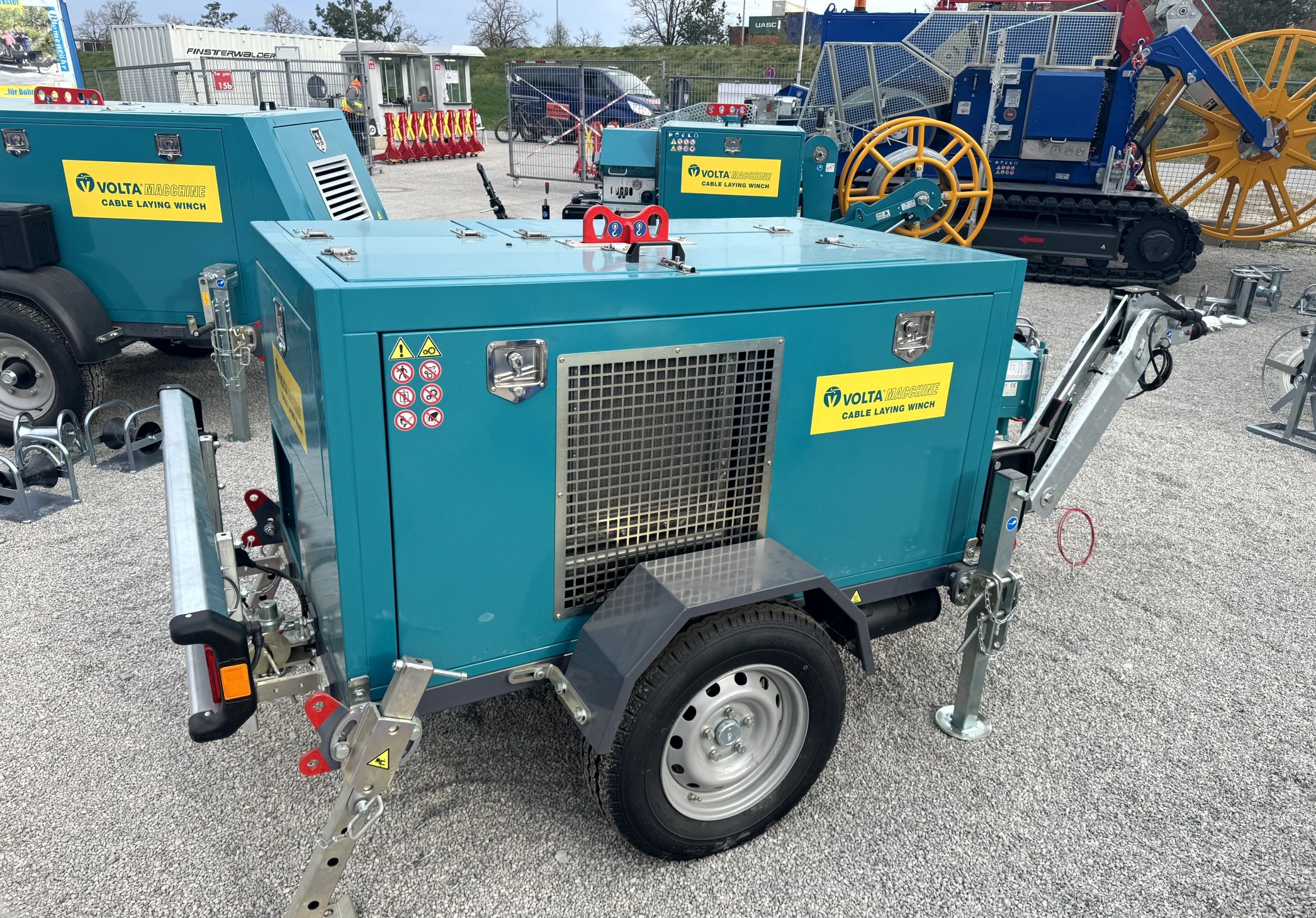 Cable pulling winch trailer utility