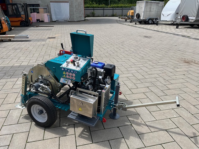 blue winch